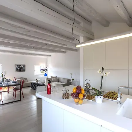 San Lorenzo Luxury Penthouse * ヴェネツィア