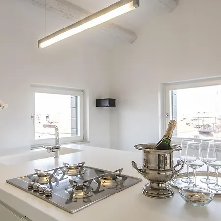 San Lorenzo Luxury Penthouse アパート ヴェネツィア