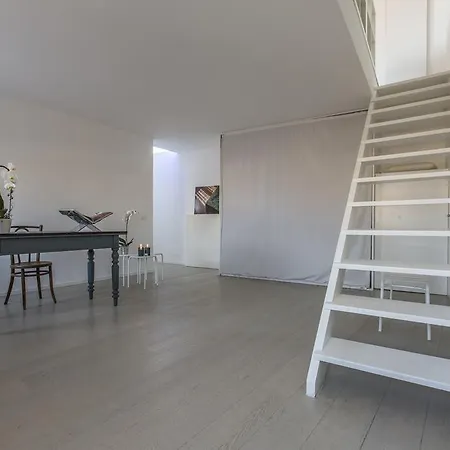 アパート San Lorenzo Luxury Penthouse ヴェネツィア