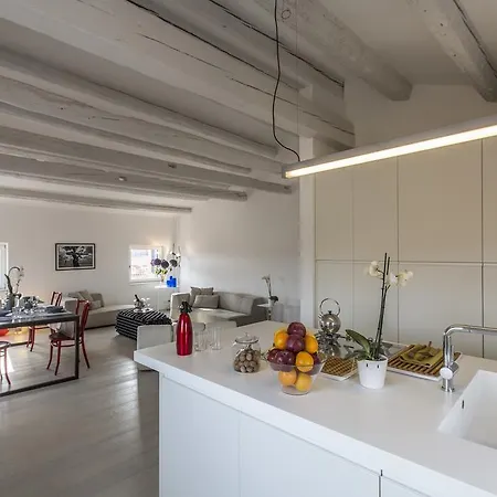 San Lorenzo Luxury Penthouse ヴェネツィア