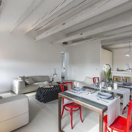 San Lorenzo Luxury Penthouse アパート